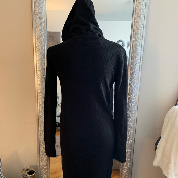 Last one!! Long black hooded sweater dress. NWT M - Picture 11 of 14